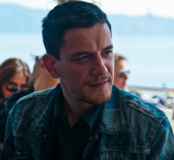 Η ΑΠΙΣΤΕΥΤΗ ΣΥΝΕΝΤΕΥΞΗ ΤΟΥ ΜΟΝΑΔΙΚΟΥ ΣΥΓΓΡΑΦΕΑ ΜΑΡΙΟΥ ΚΑΡΑΚΑΤΣΑΝΗ  